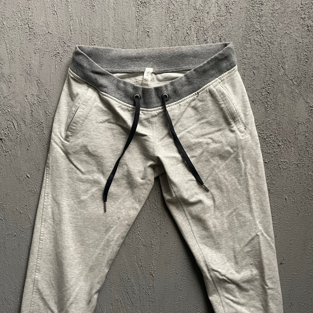 Lululemon Slim Fit Jogger Pants Women Size 6 Grey